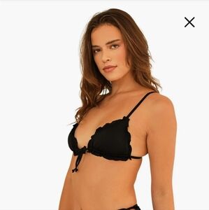 Dippin Daisys bikini top size M NWT